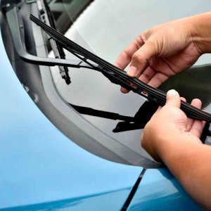 the right wiper blades