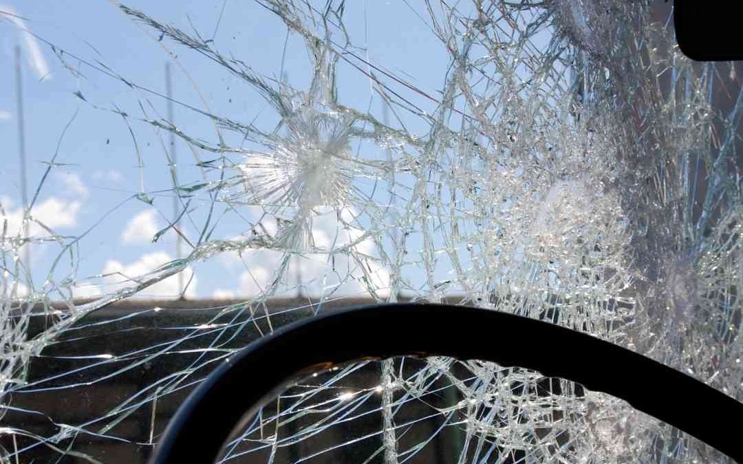 What is Laminated Glass in a Car Windshield ?