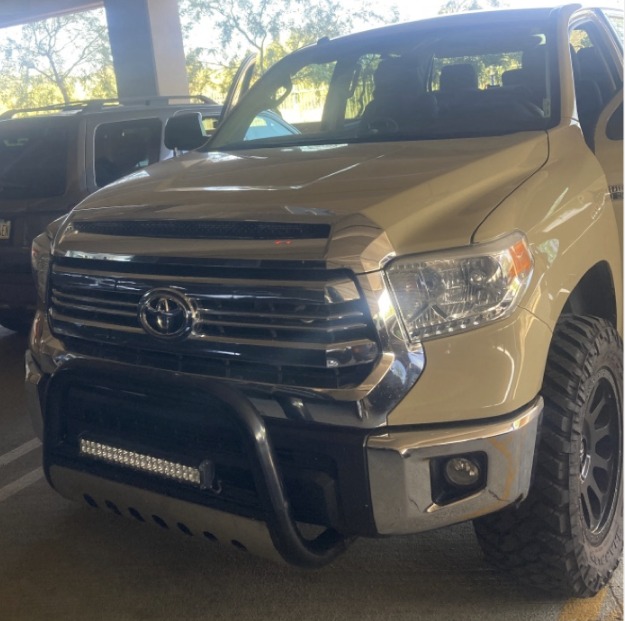 2017 TOYOTA TUNDRA