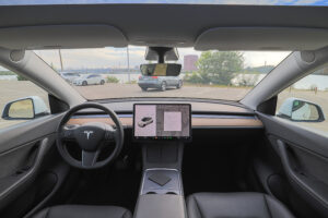 Tesla windshield replacement